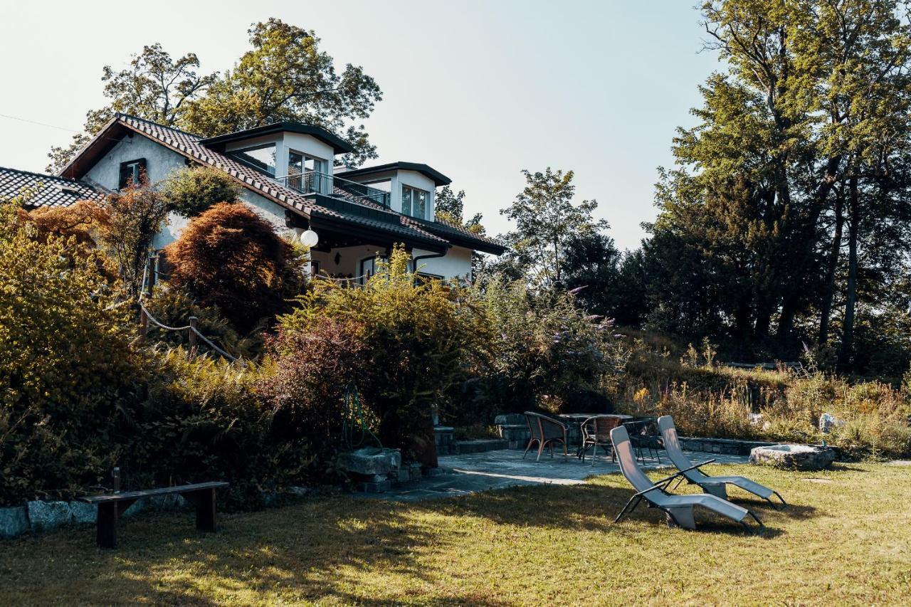 Lake Villa Lotus 霍尔夫 外观 照片