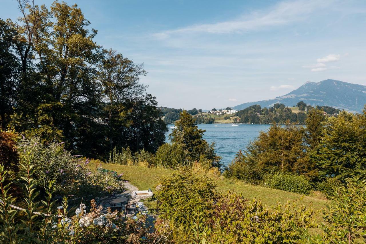 Lake Villa Lotus 霍尔夫 外观 照片