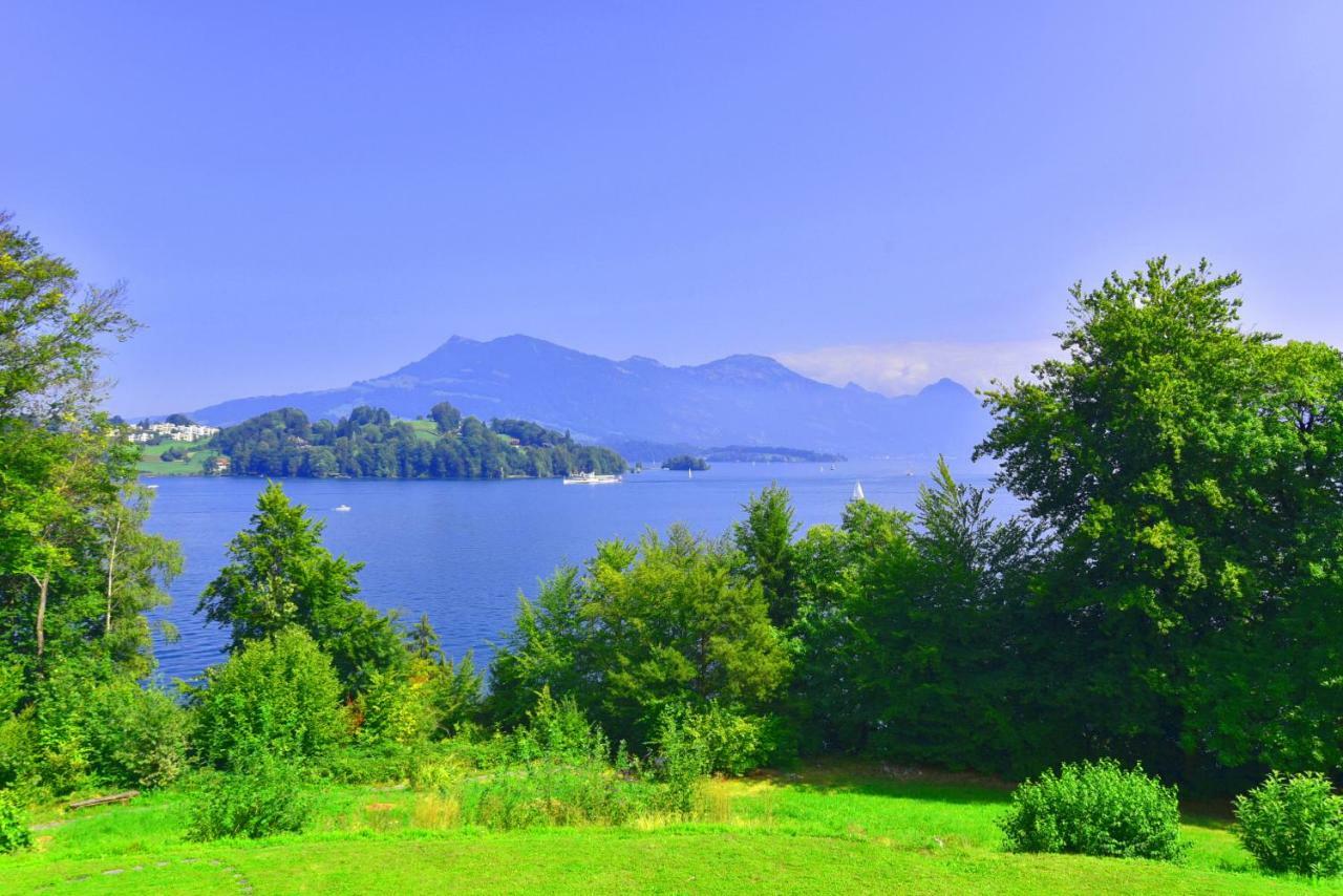 Lake Villa Lotus 霍尔夫 外观 照片
